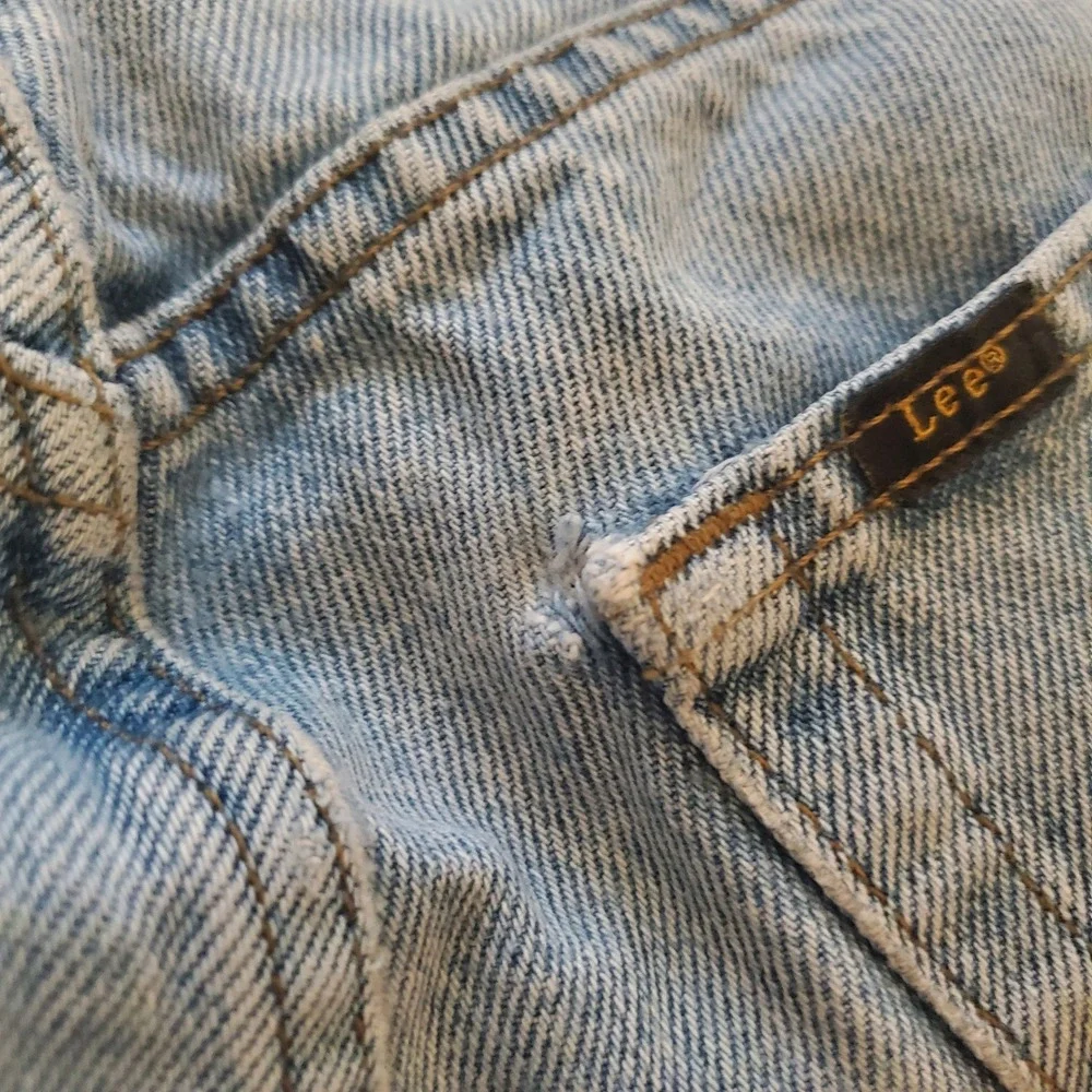 Vintage Y2K Lee Mens Baggy Loose Denim DISTRESSED Jean Shorts Size 34 Jorts